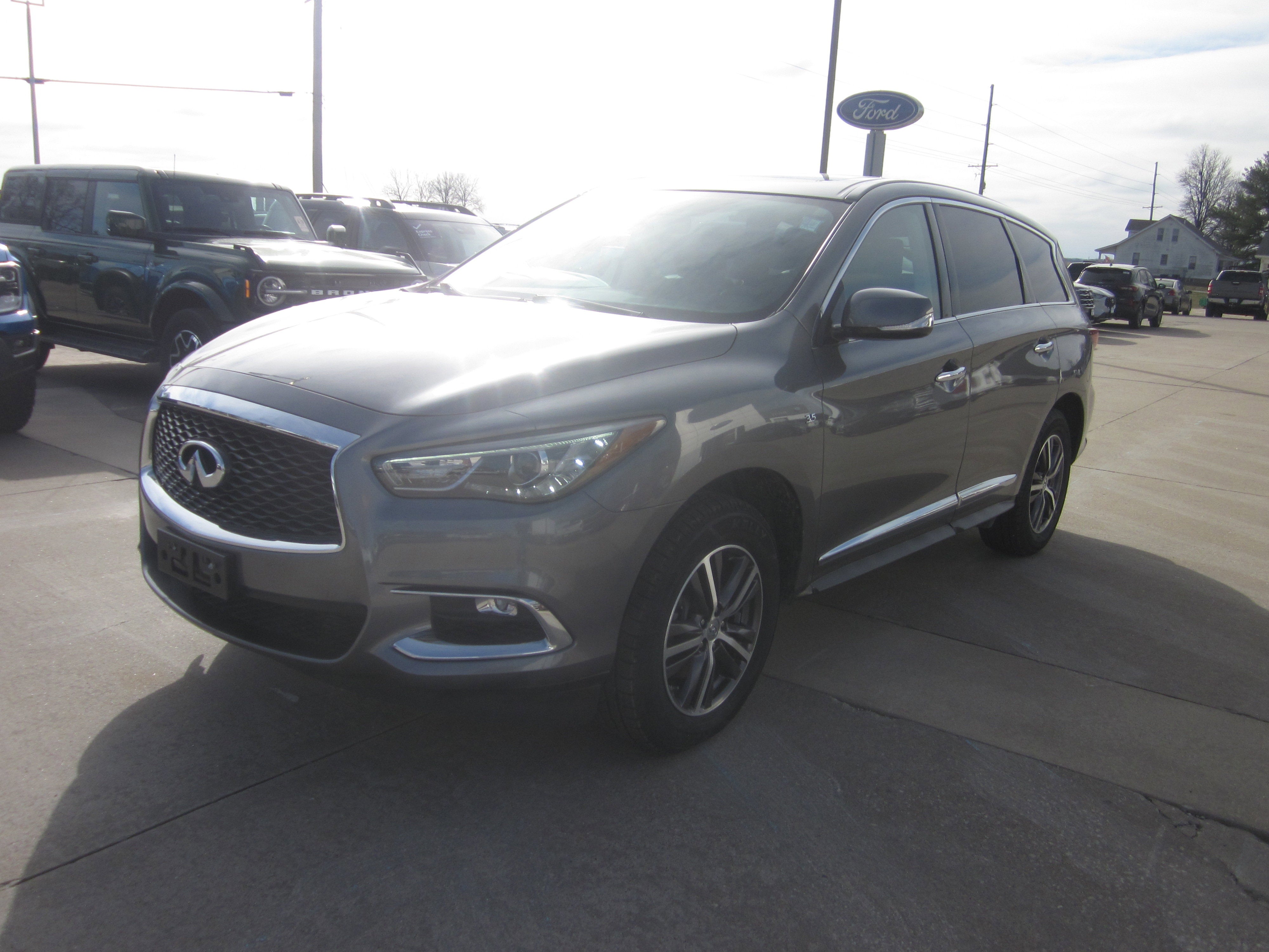 2019 INFINITI QX60 PURE