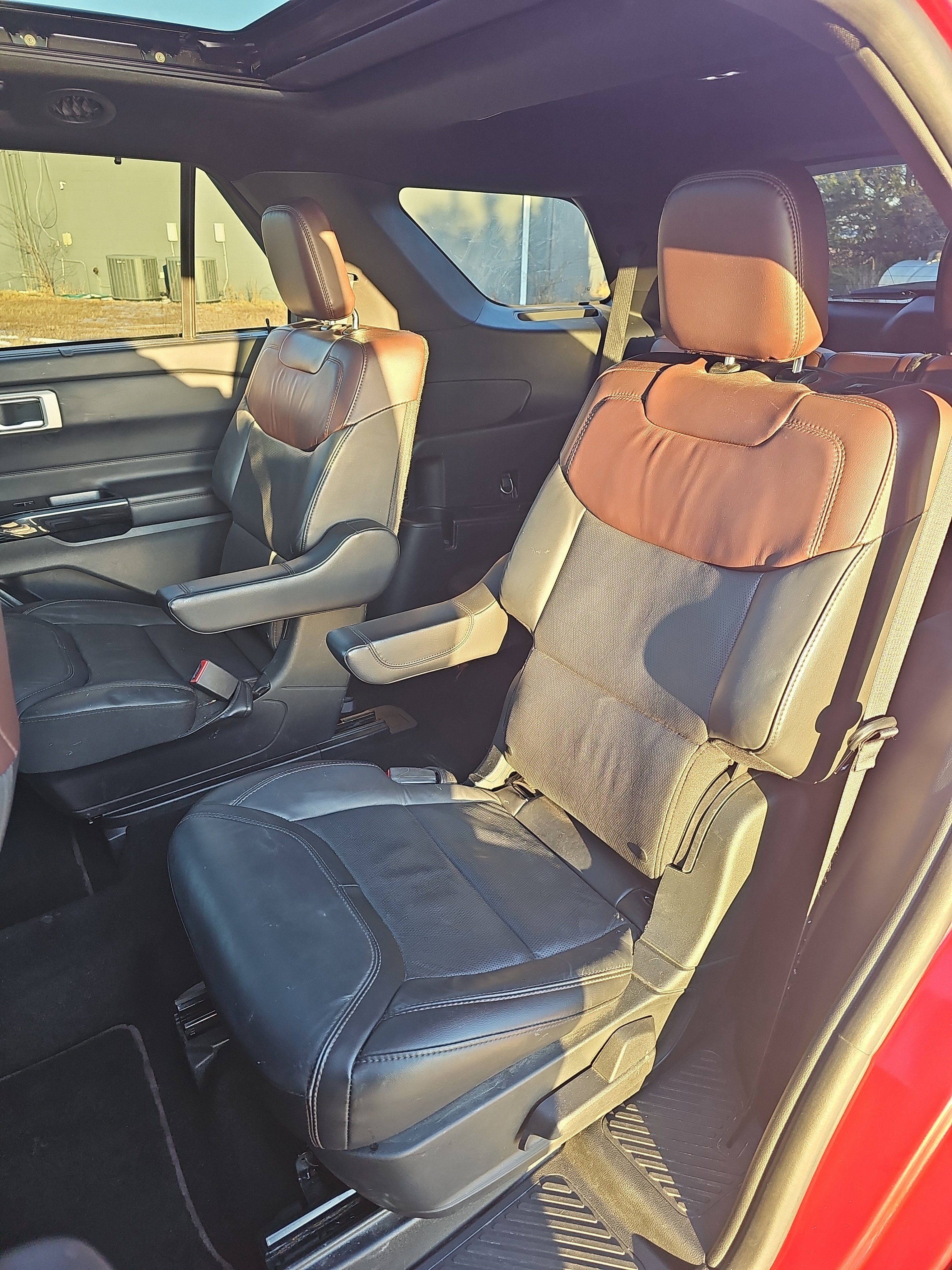 2023 Ford Explorer Platinum