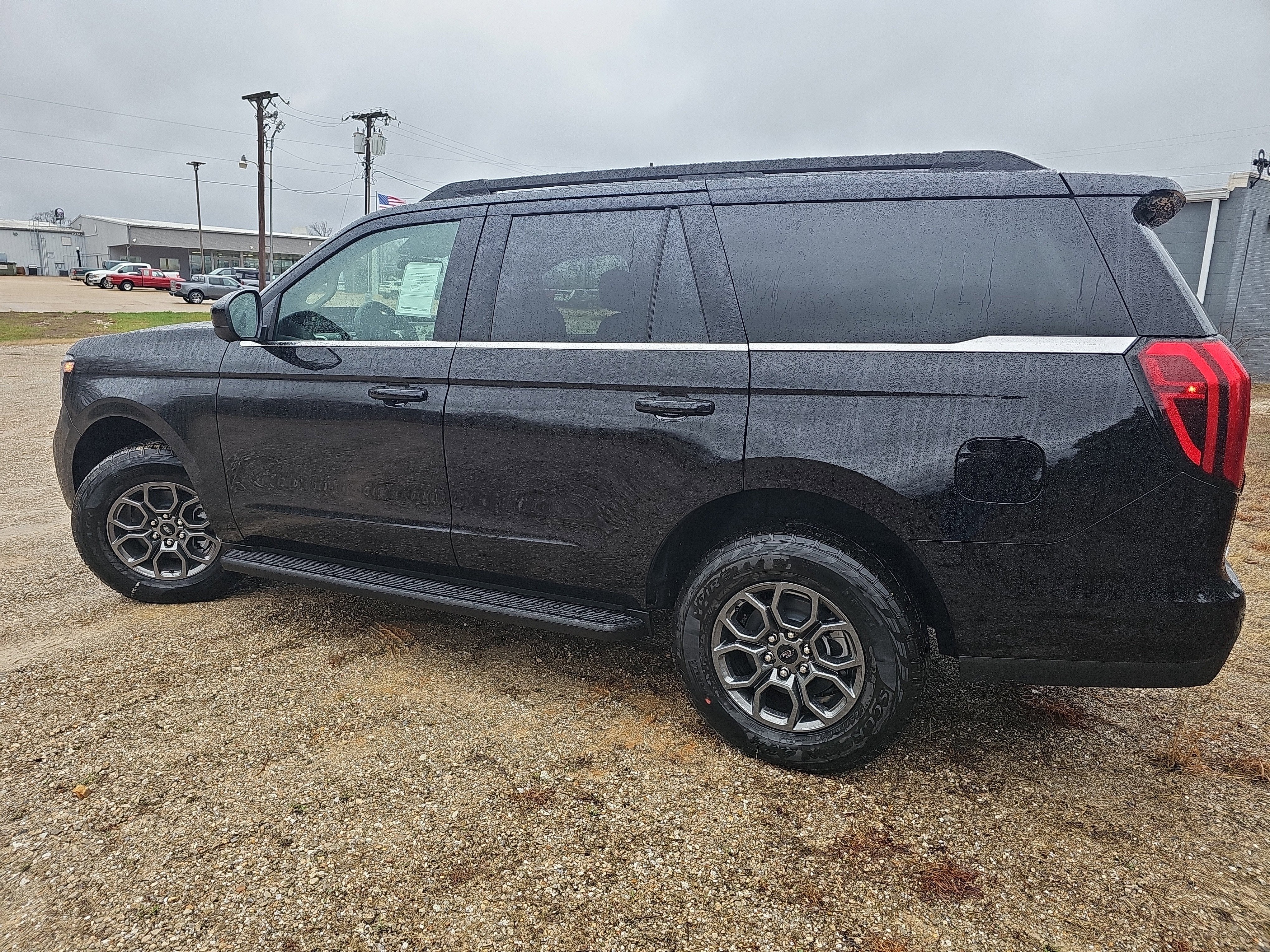 2026 Ford Expedition Active