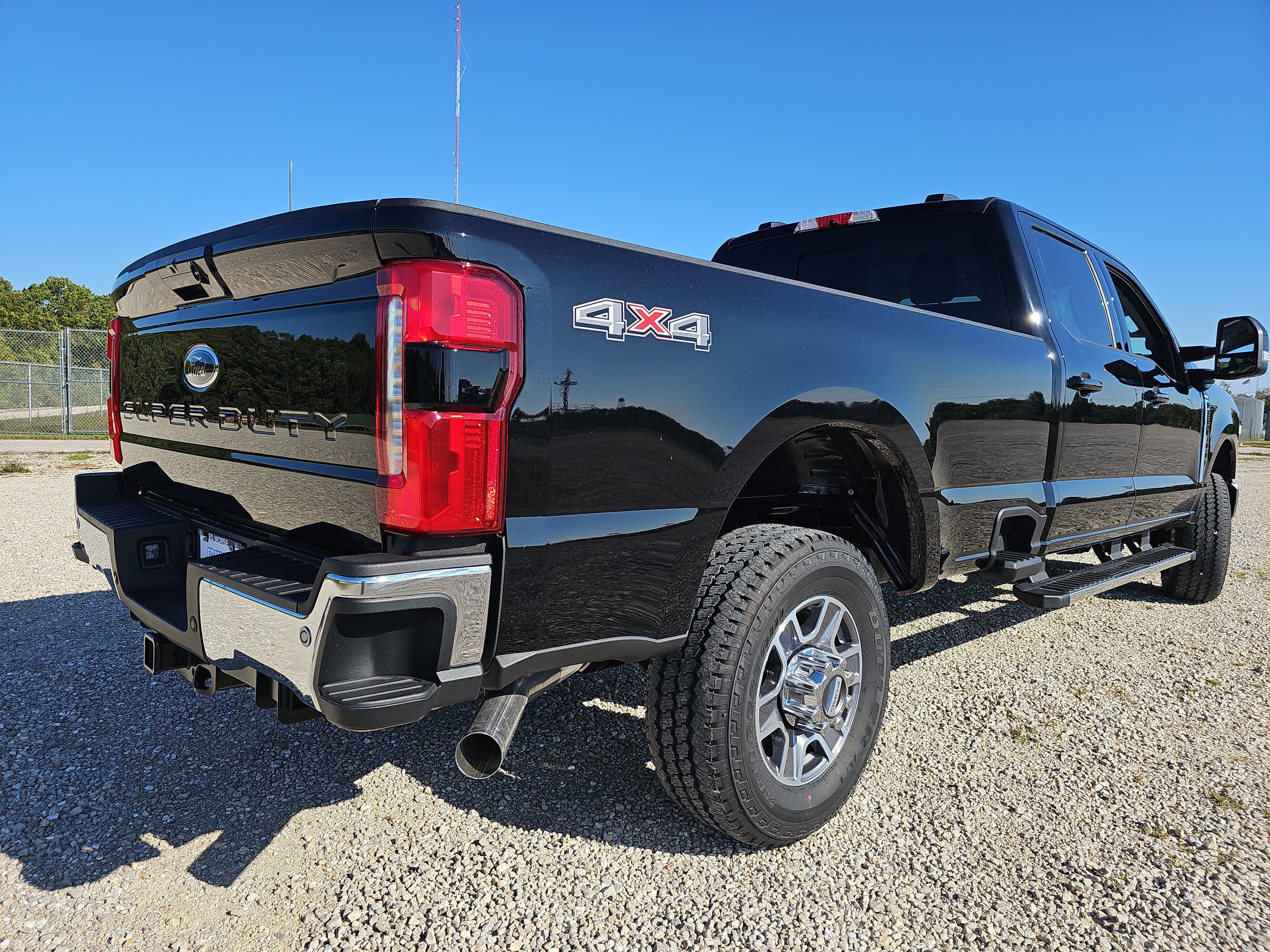 2026 Ford Super Duty F-350 SRW LARIAT