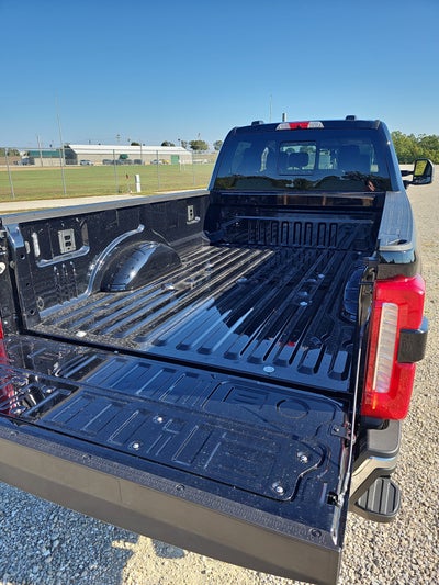 2026 Ford Super Duty F-350 SRW LARIAT