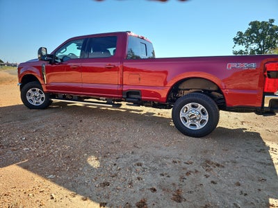 2026 Ford Super Duty F-350 SRW XLT
