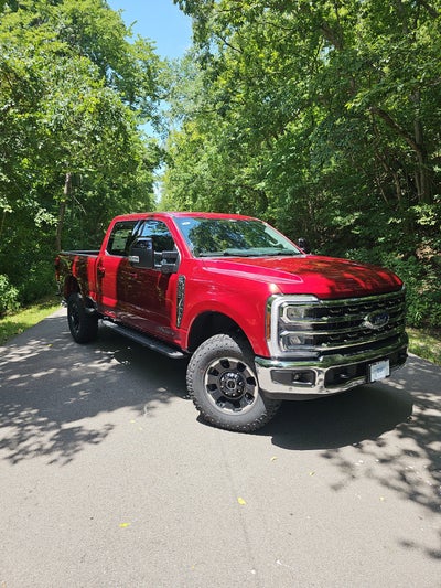 2026 Ford Super Duty F-350 SRW LARIAT