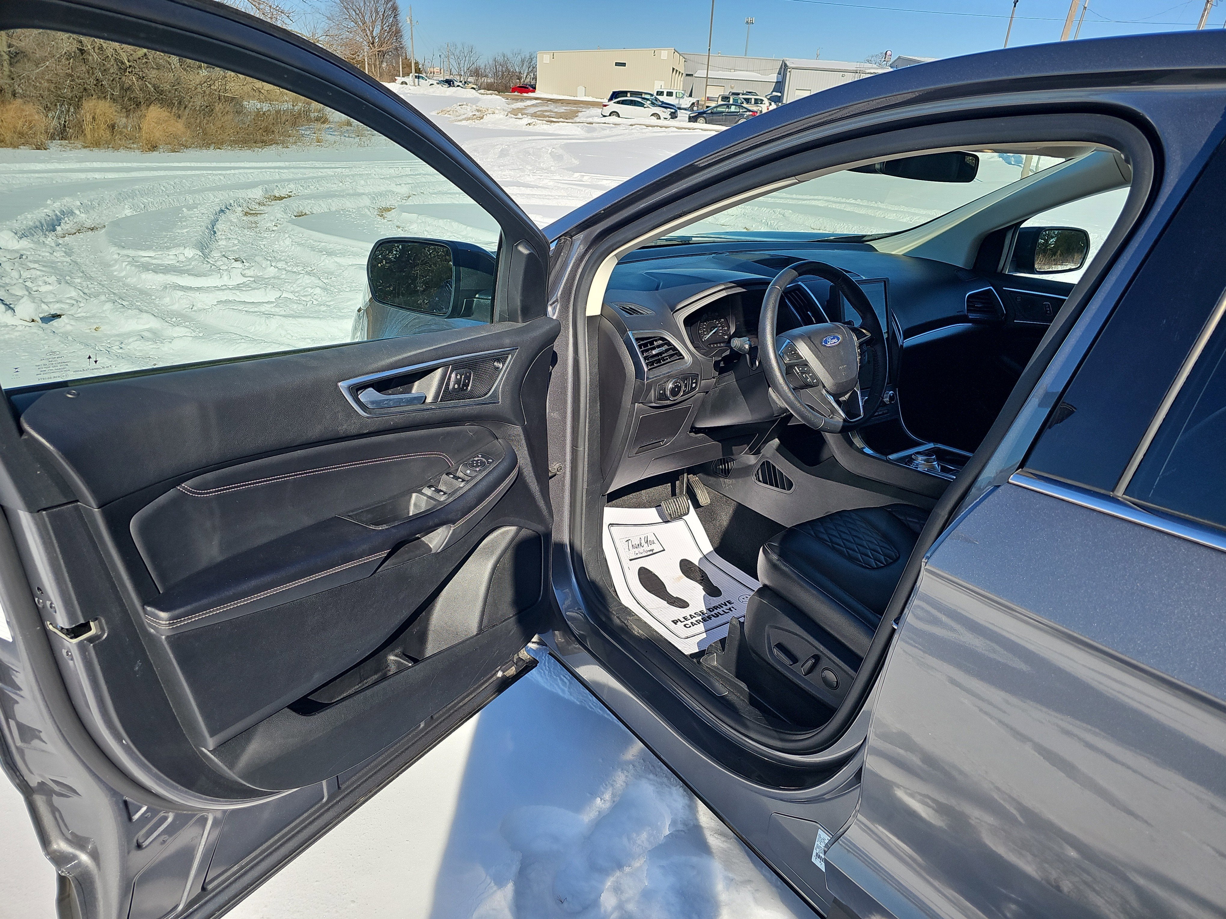 2024 Ford Edge Titanium