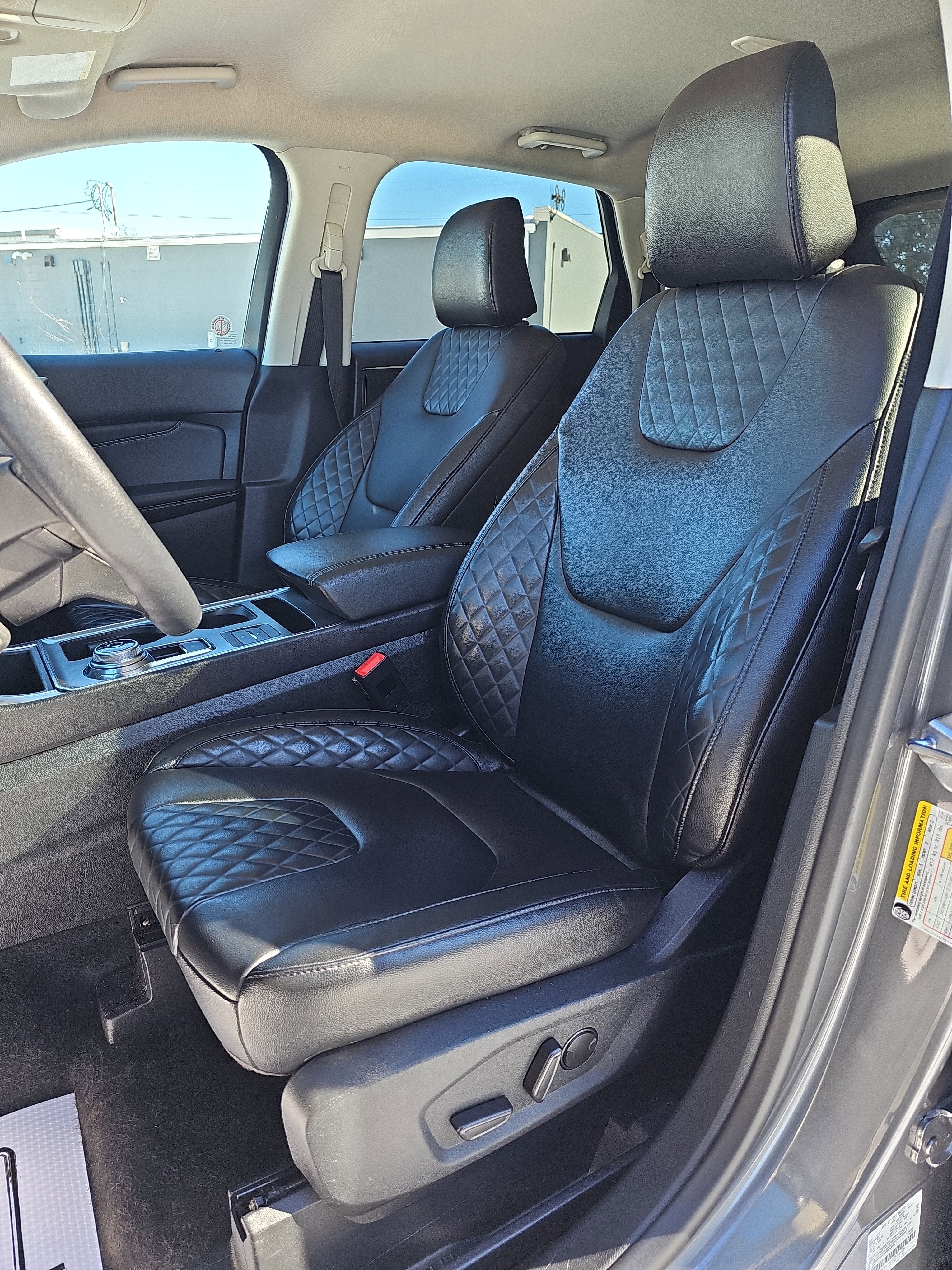 2024 Ford Edge Titanium