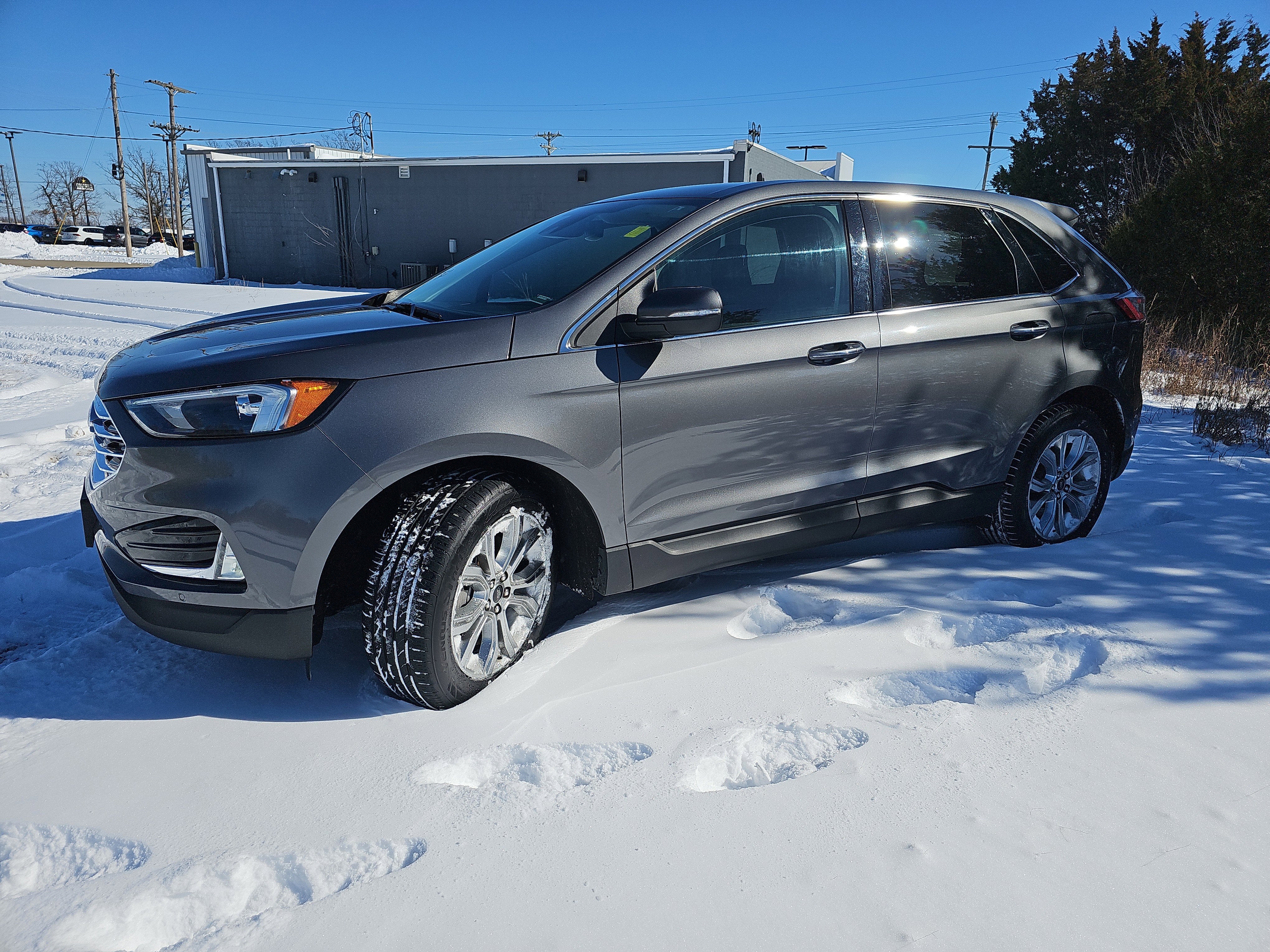 2024 Ford Edge Titanium
