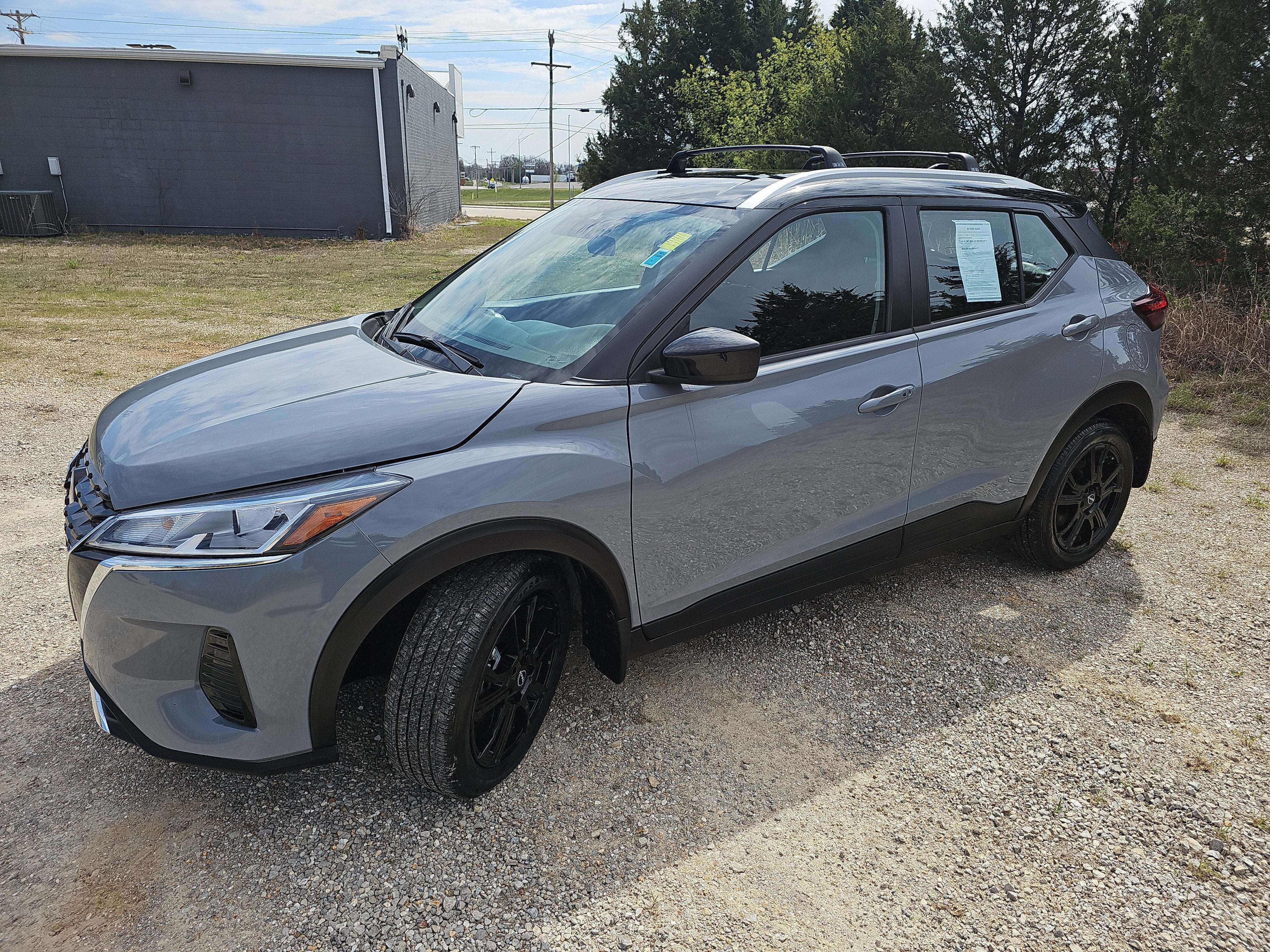 2024 Nissan Kicks SV