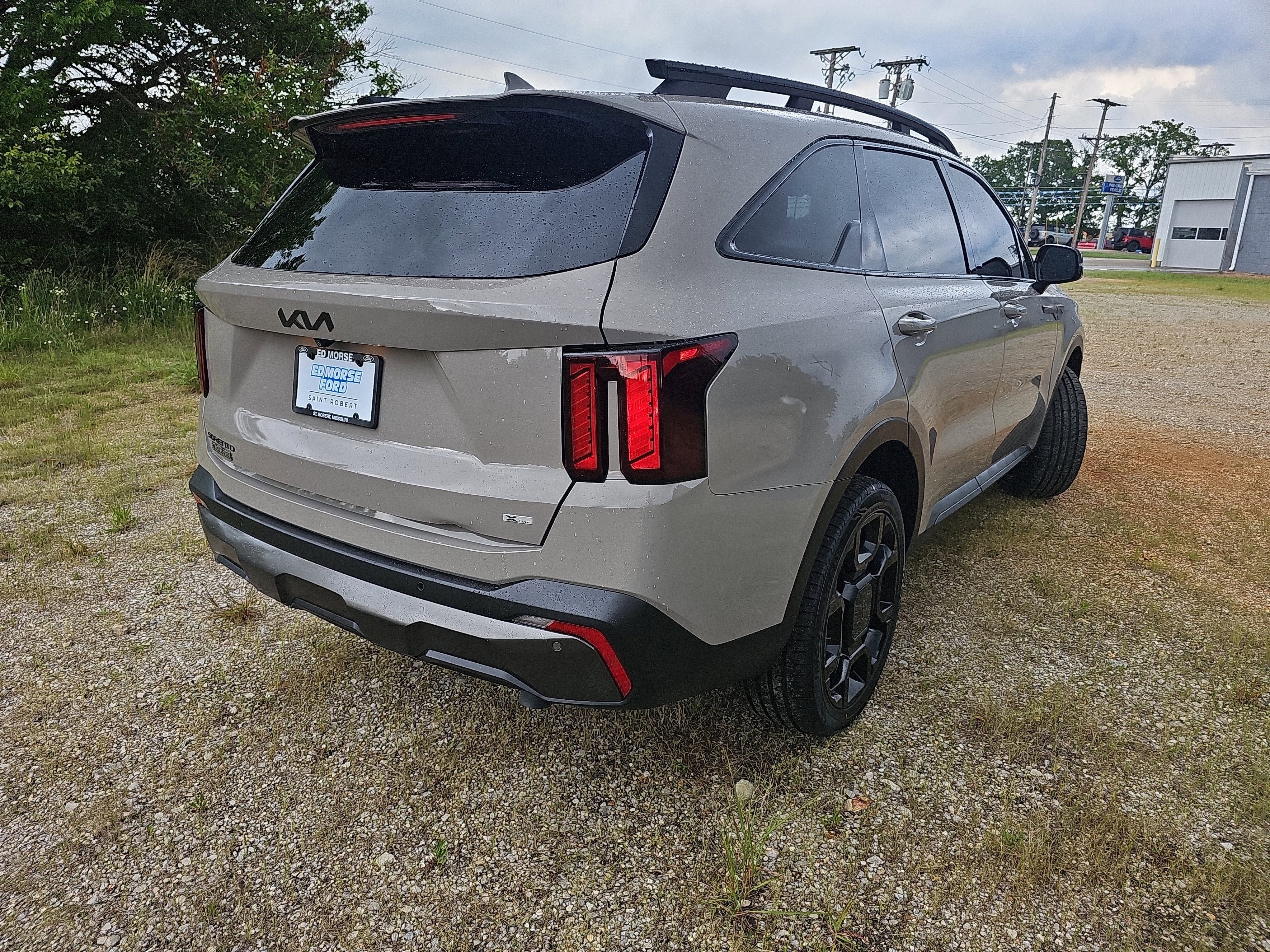 2025 Kia Sorento X-Line EX