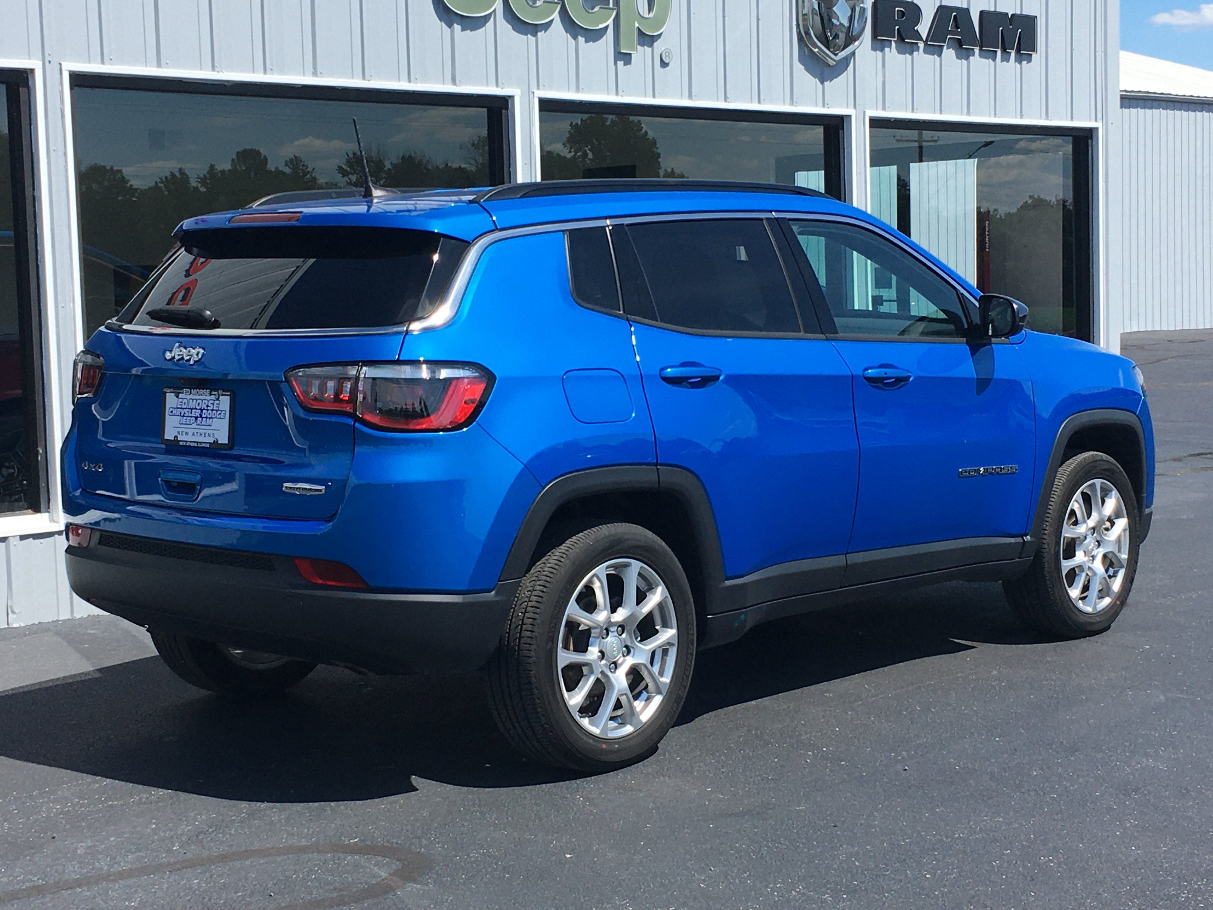 2023 Jeep Compass Latitude Lux FWD