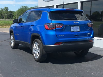 2023 Jeep Compass Latitude Lux FWD