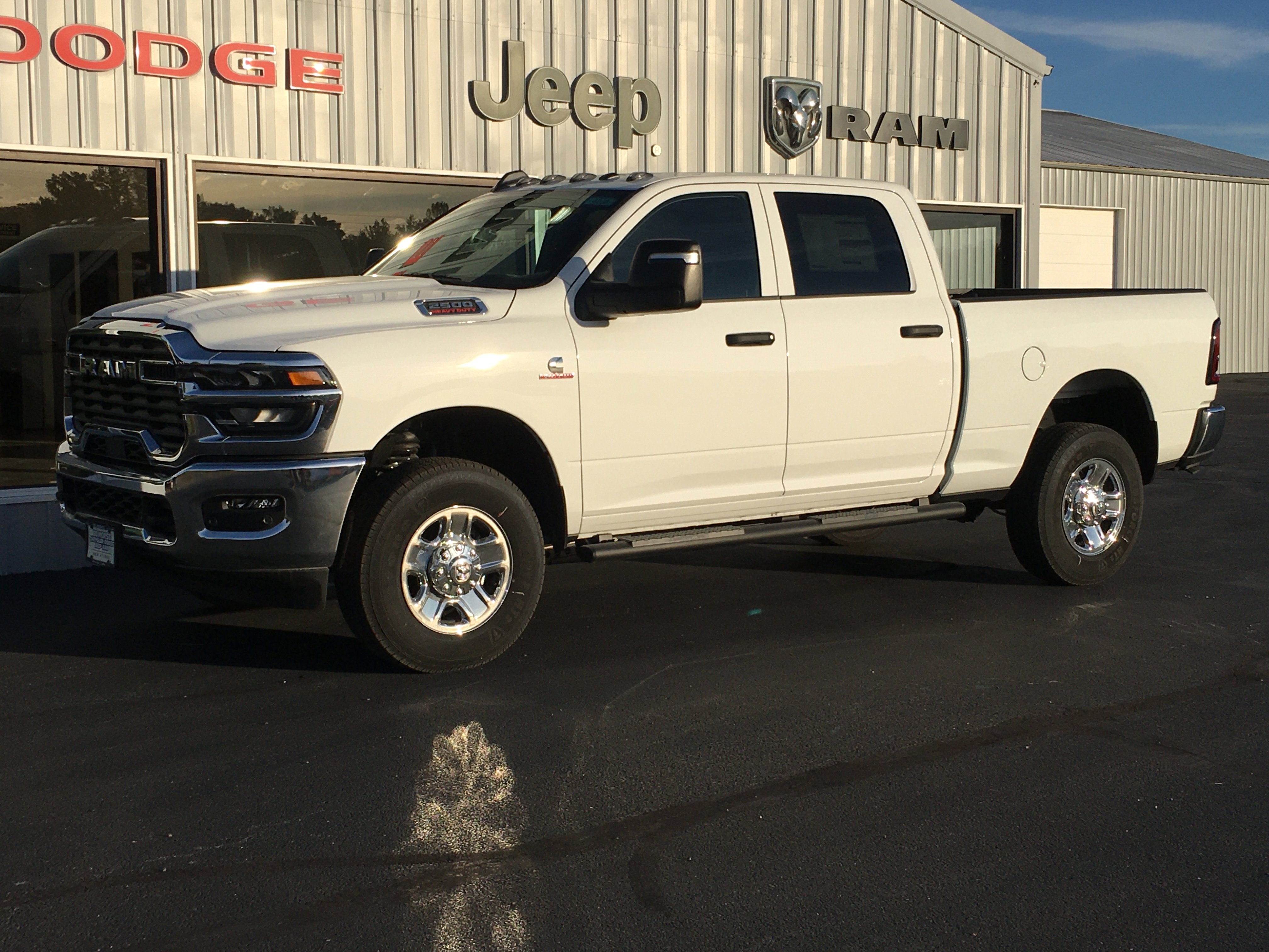 2025 RAM Ram 2500 RAM 2500 TRADESMAN CREW CAB 4X4 6'4' BOX