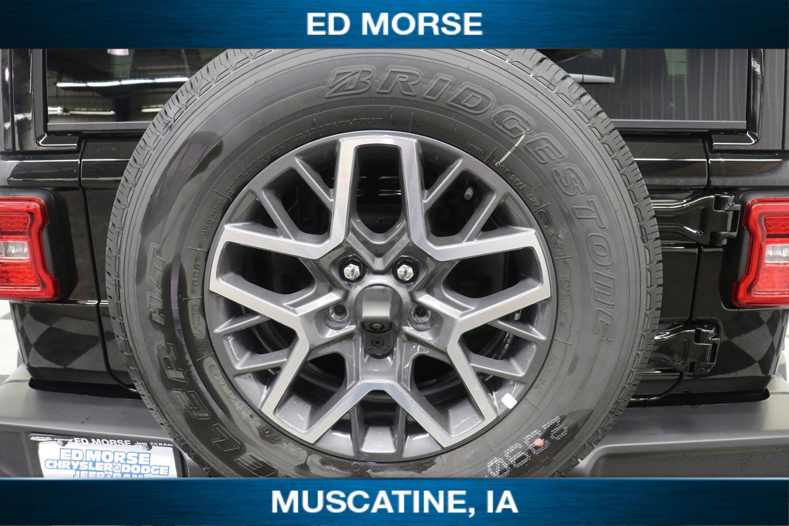 2024 Jeep Wrangler WRANGLER 4-DOOR SAHARA