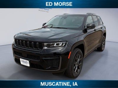 2027 Jeep Grand Cherokee Laredo Altitude