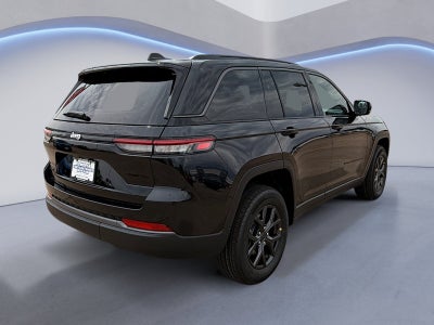 2027 Jeep Grand Cherokee Laredo Altitude