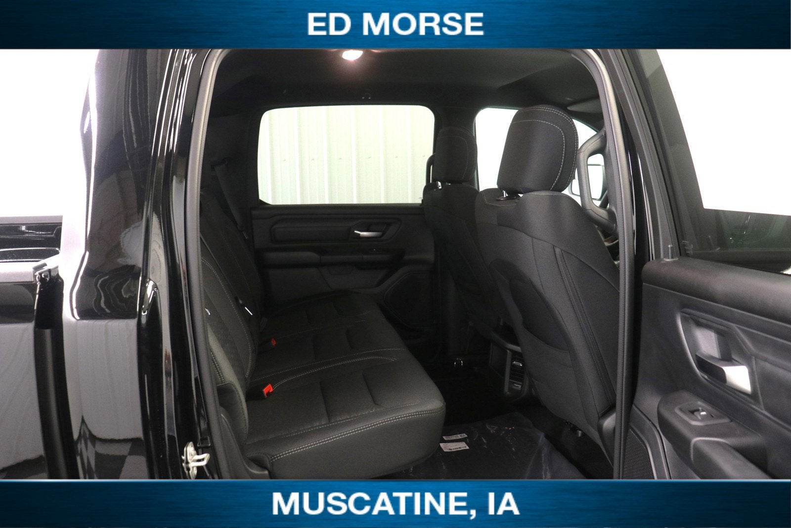 2025 RAM Ram 1500 RAM 1500 TRADESMAN CREW CAB 4X4 5'7' BOX