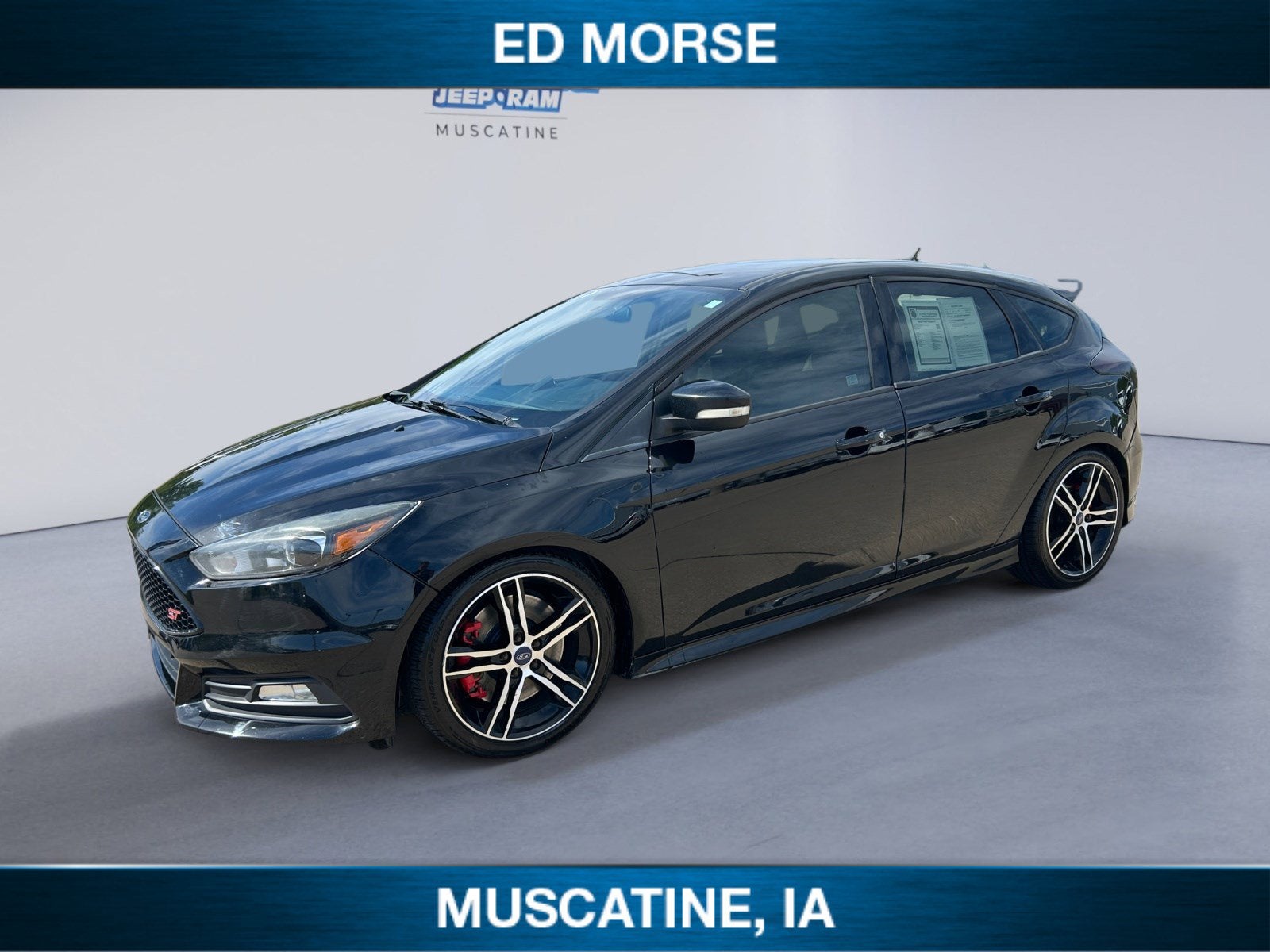 2016 Ford Focus ST Hatchback's photo
