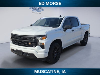 2022 Chevrolet Silverado 1500 4WD Crew Cab Short Bed Custom