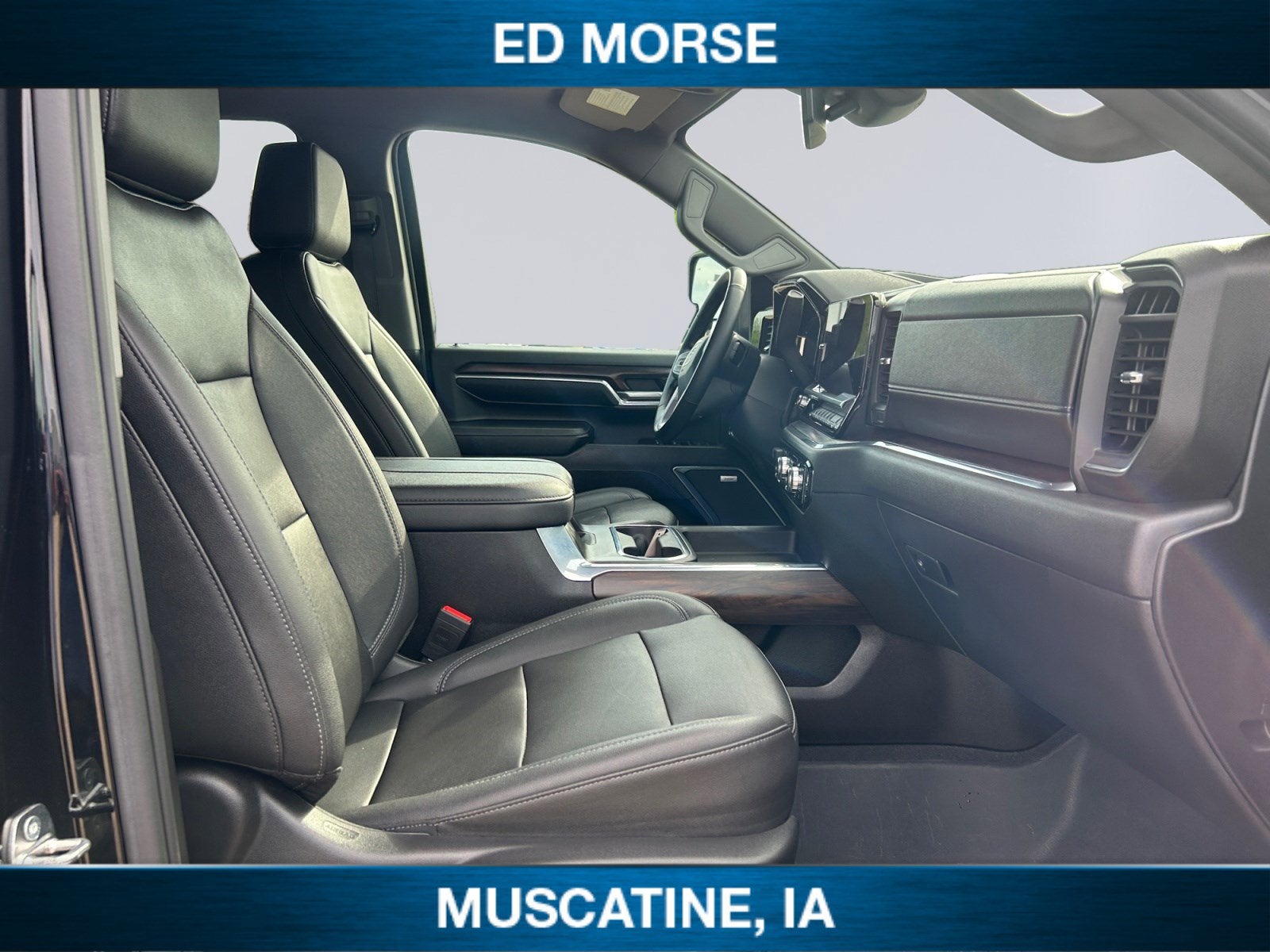 2024 GMC Sierra 2500HD 4WD Crew Cab Standard Bed SLT