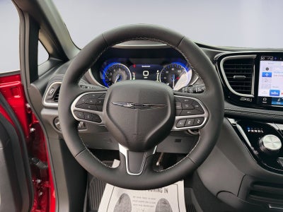 2025 Chrysler Pacifica PACIFICA SELECT