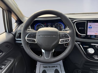 2027 Chrysler Pacifica PACIFICA SELECT AWD