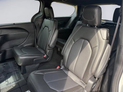 2027 Chrysler Pacifica PACIFICA SELECT AWD