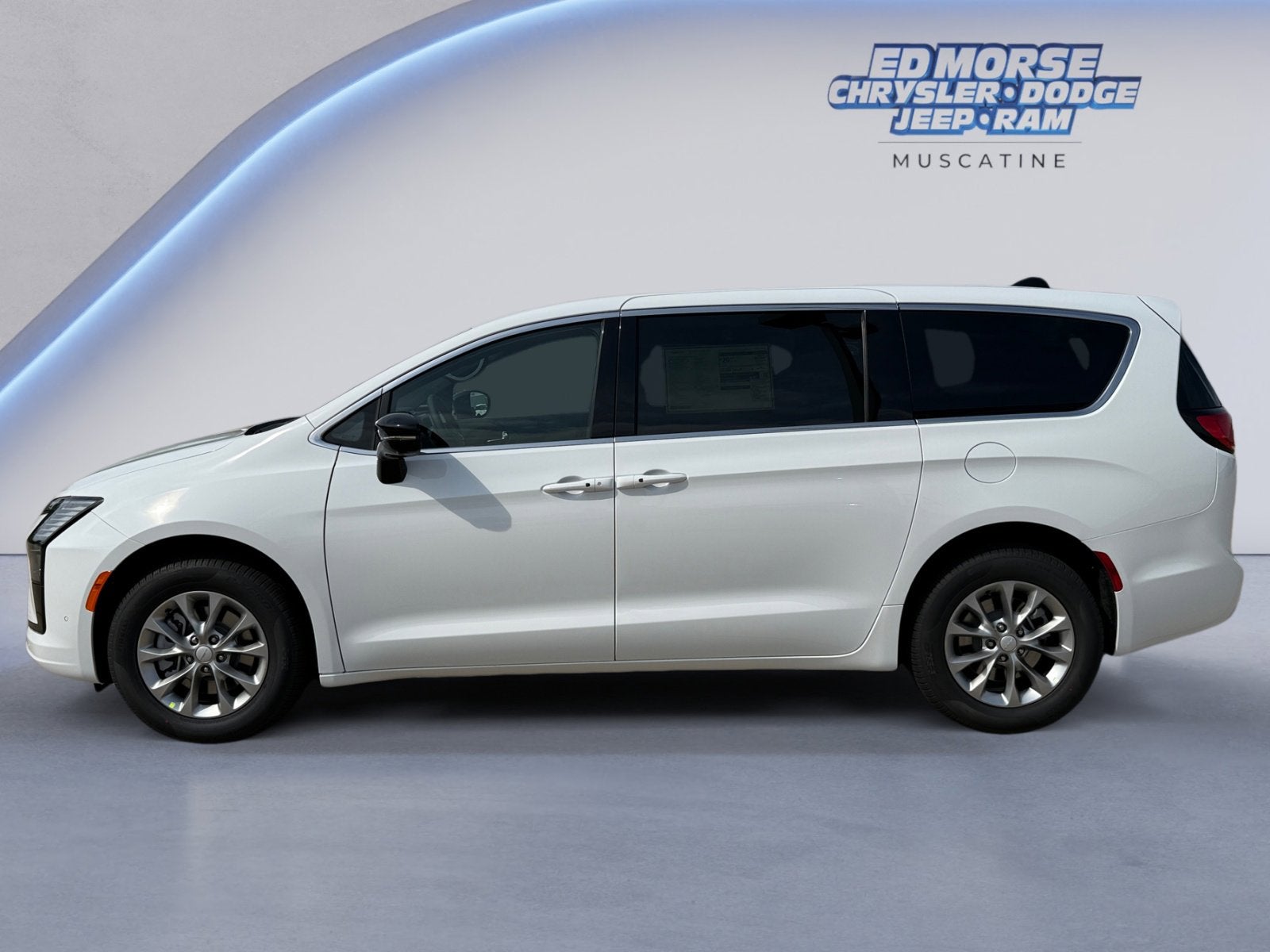 2027 Chrysler Pacifica PACIFICA SELECT AWD