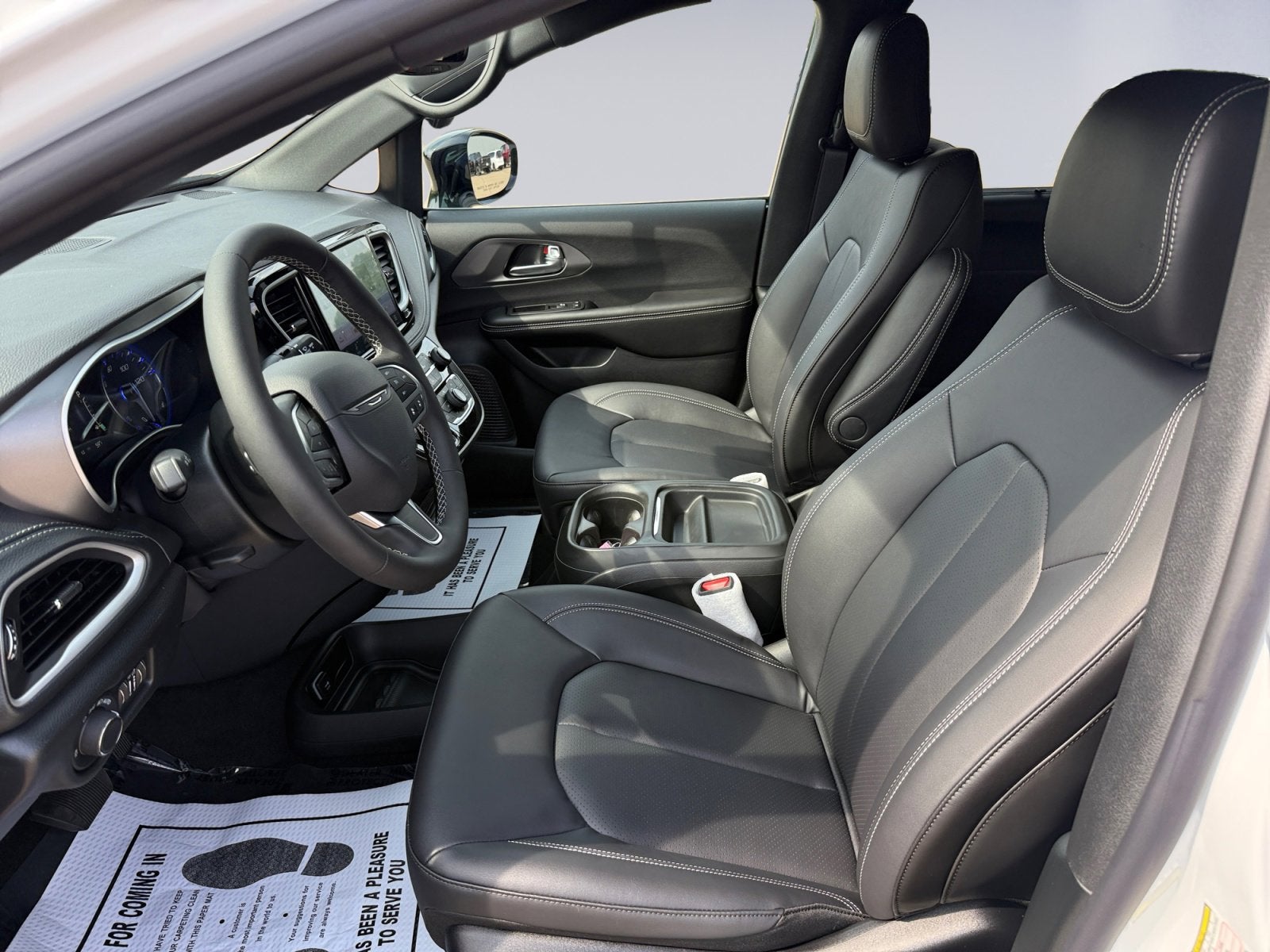 2027 Chrysler Pacifica PACIFICA SELECT AWD