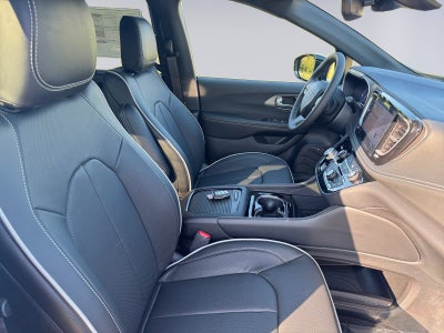 2027 Chrysler Pacifica PACIFICA LIMITED AWD