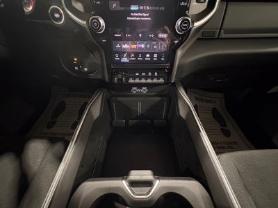 2026 RAM Ram 3500 RAM 3500 BIG HORN CREW CAB 4X4 6'4' BOX