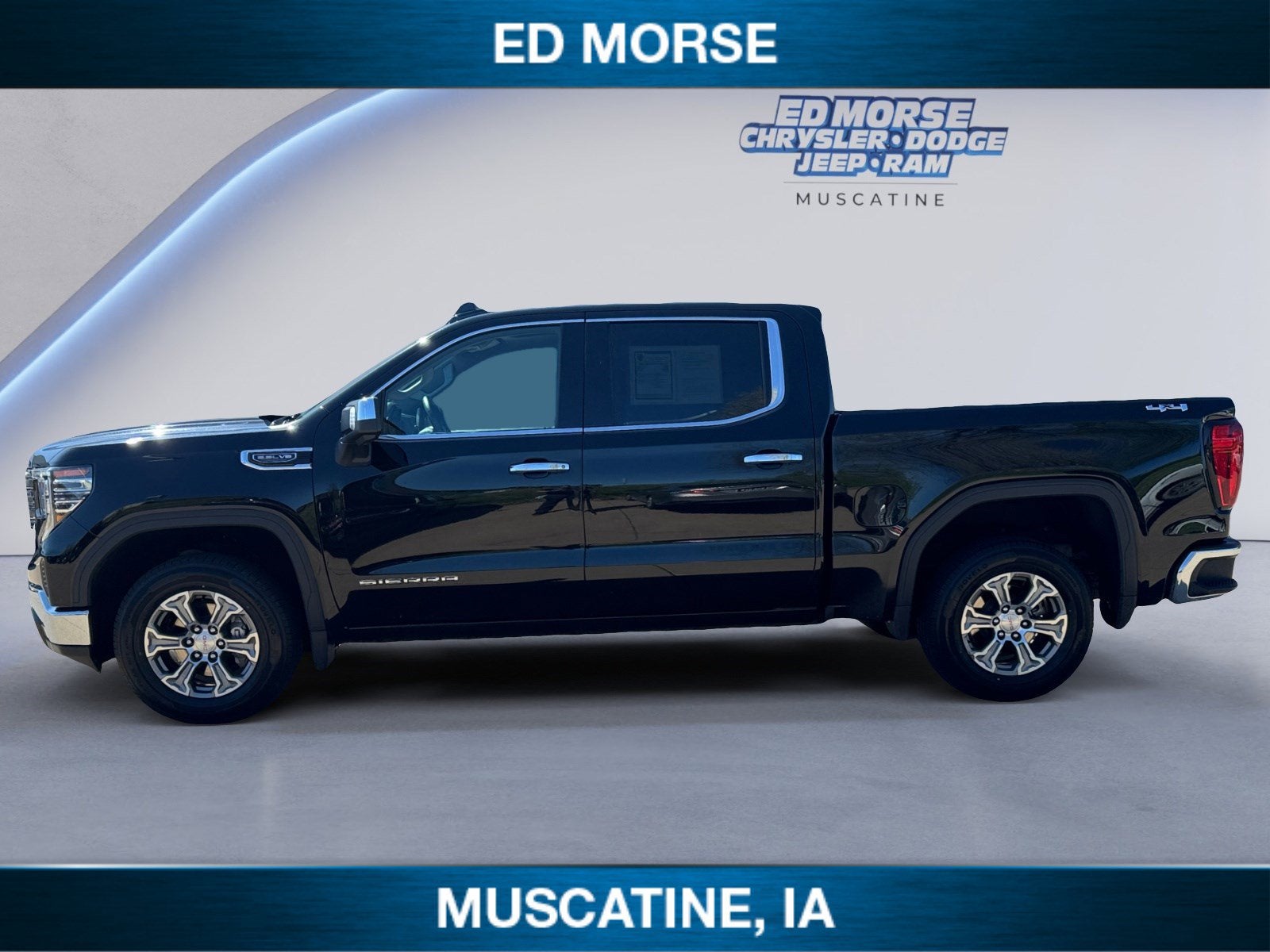 2025 GMC Sierra 1500 4WD Crew Cab Short Box SLT