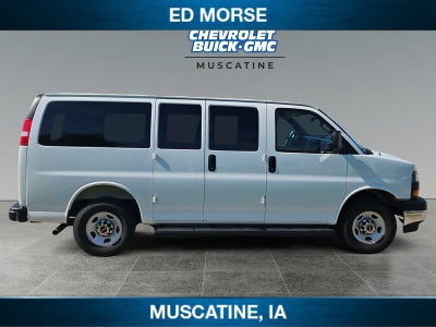 2025 GMC Savana Passenger LT