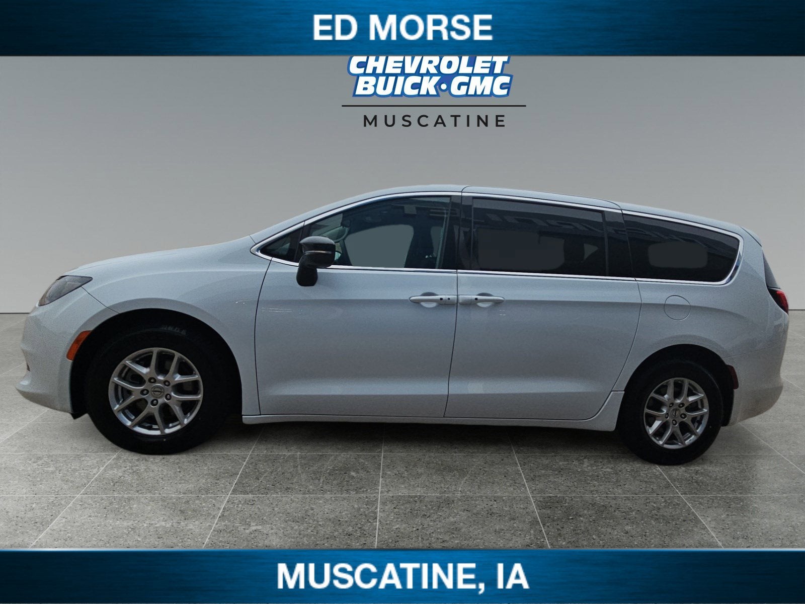 2024 Chrysler Voyager LX