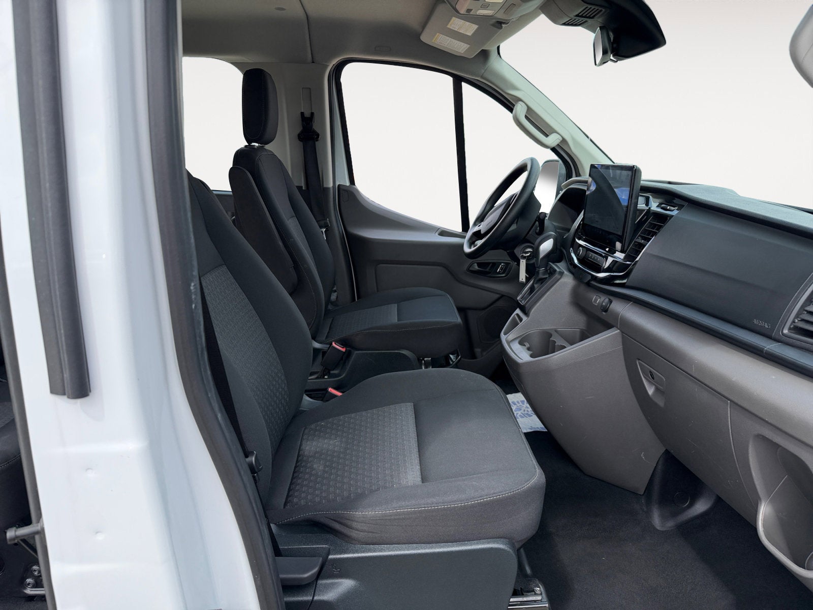 2023 Ford Transit Passenger Wagon XL