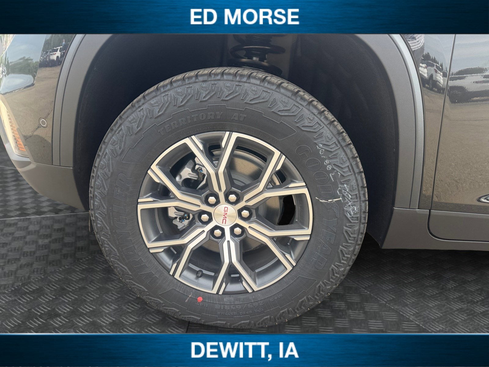 2026 GMC Acadia AT4