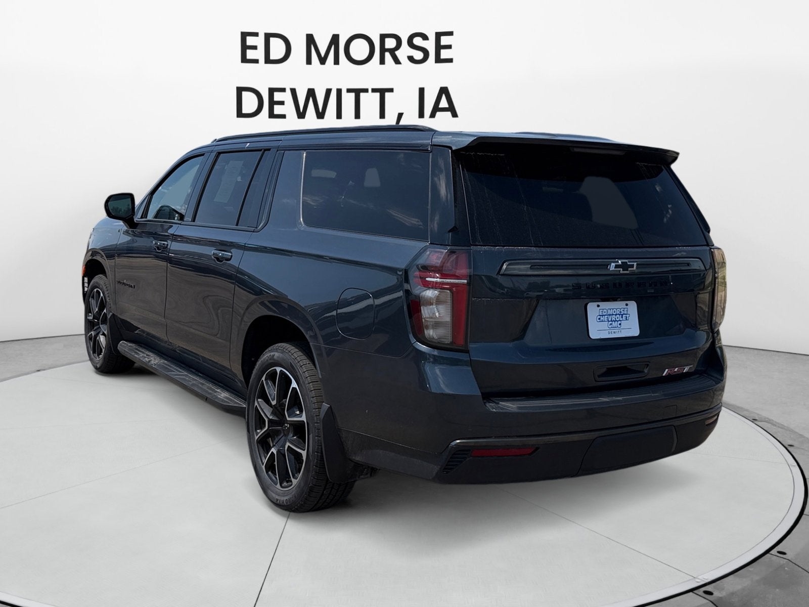 2021 Chevrolet Suburban RST