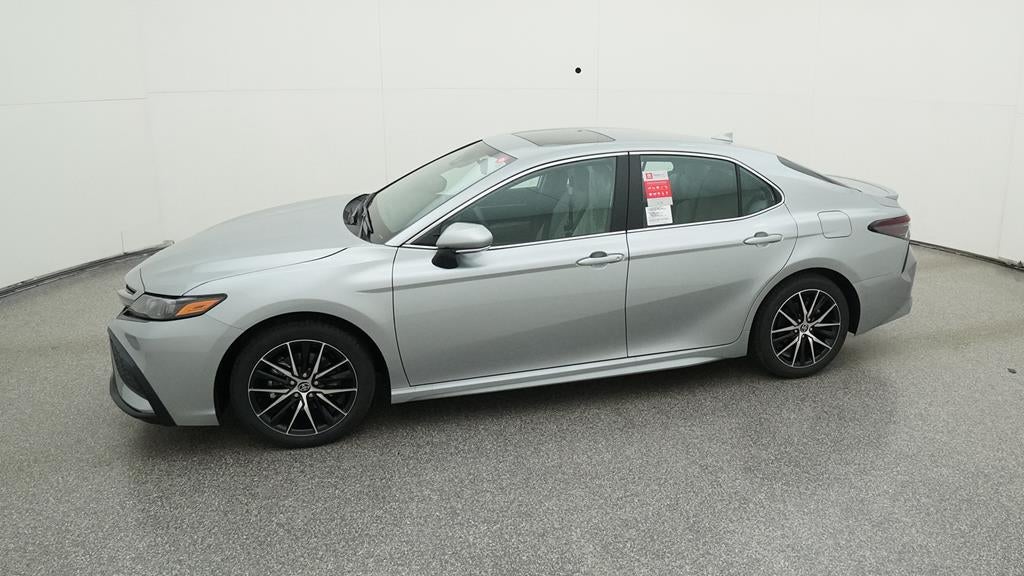 2024 Toyota Camry Hybrid SE Hybrid