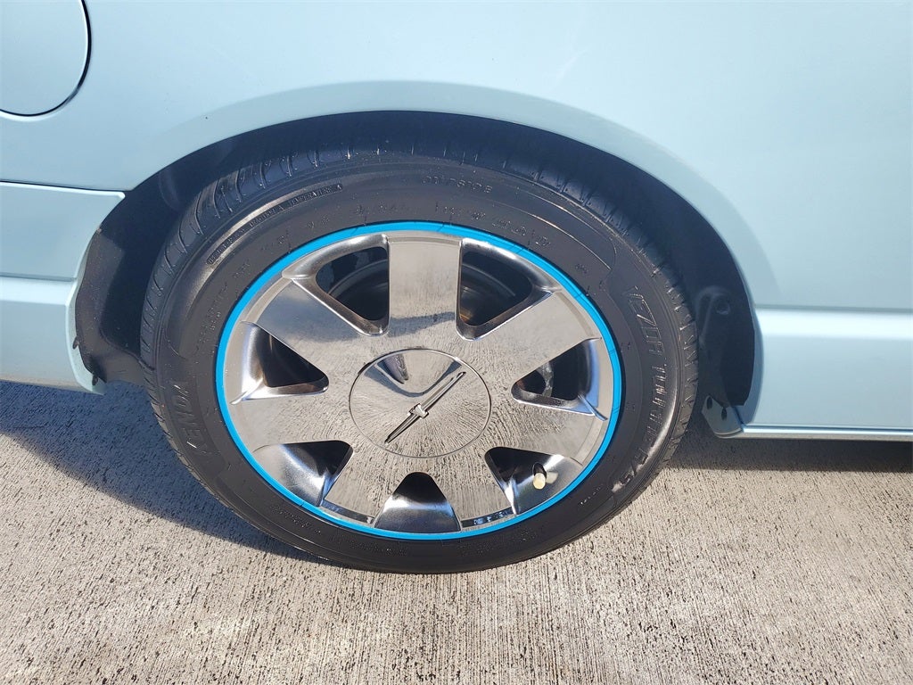 2003 Ford Thunderbird Base