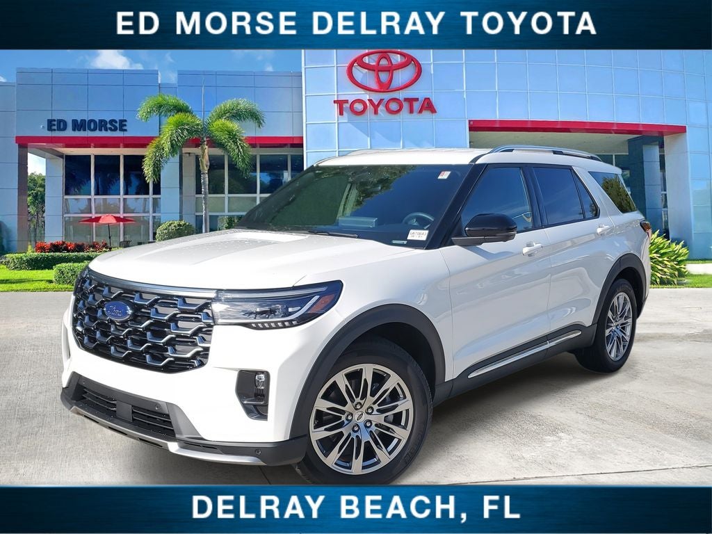 2026 Ford Explorer Platinum's photo