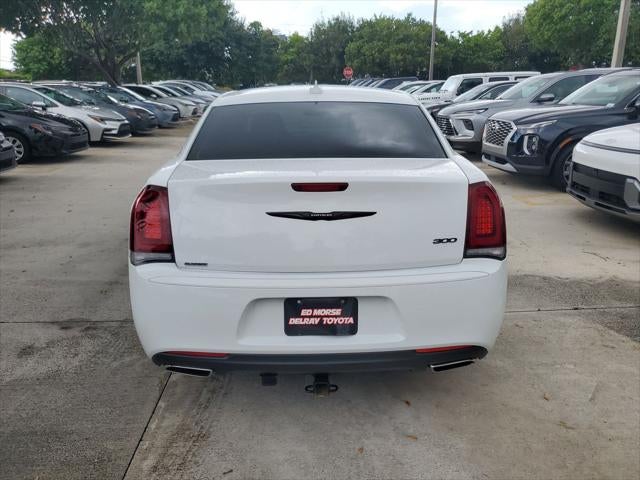 2023 Chrysler 300 Touring