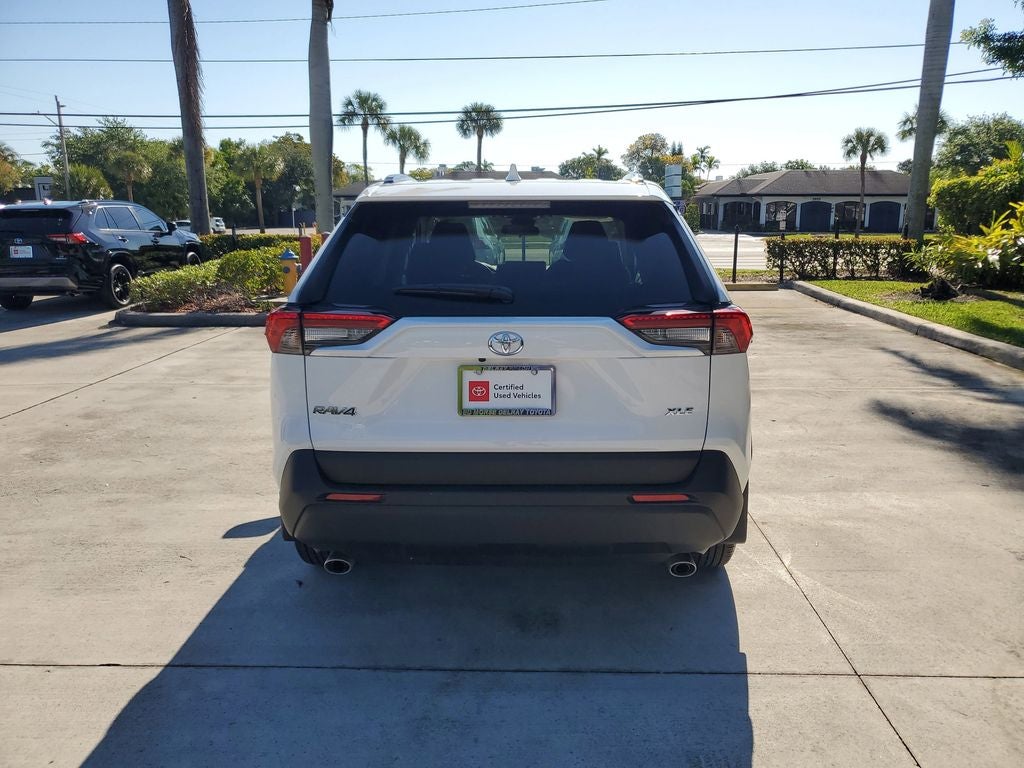 2025 Toyota RAV4 XLE