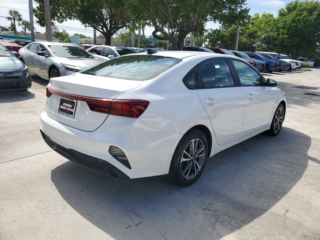 2023 Kia Forte LXS