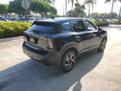 2025 Nissan Kicks SV