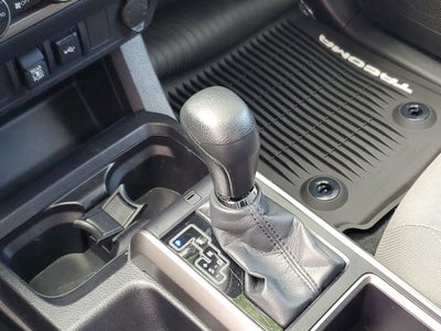2022 Toyota Tacoma SR5 V6