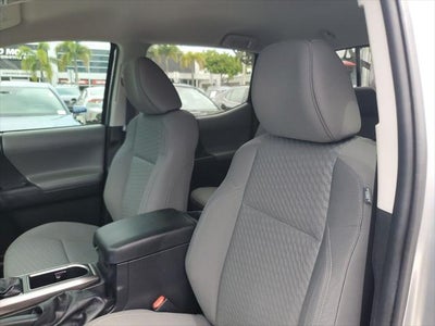 2022 Toyota Tacoma SR5 V6