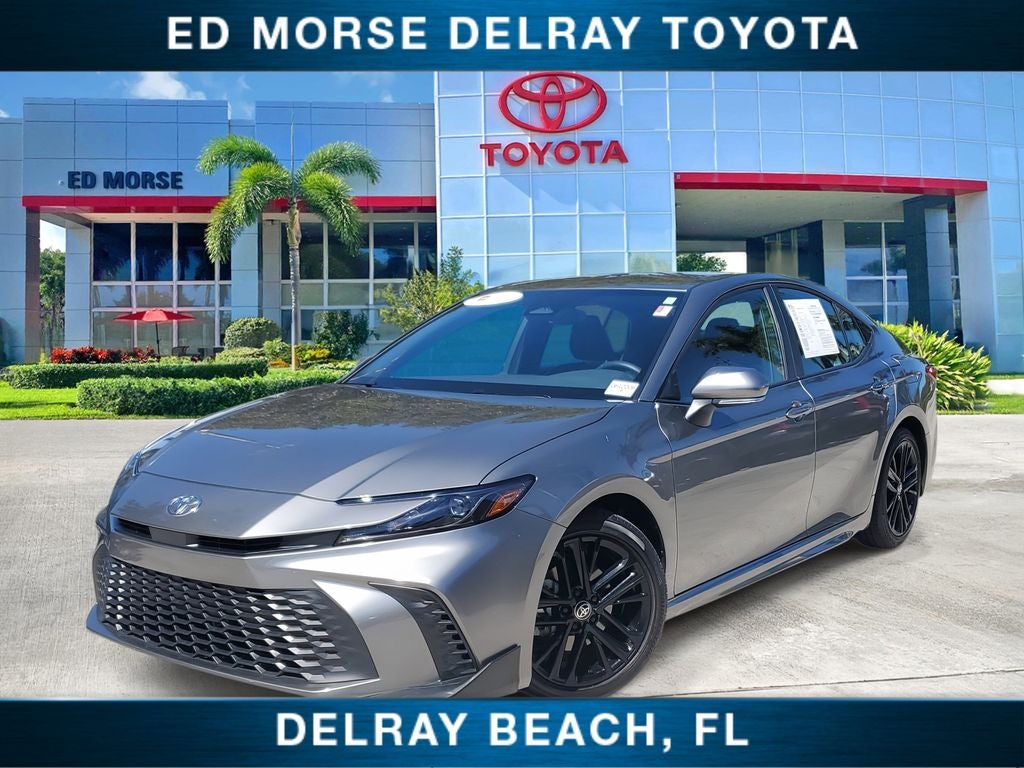 2025 Toyota Camry SE
