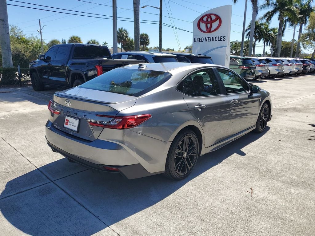 2025 Toyota Camry SE