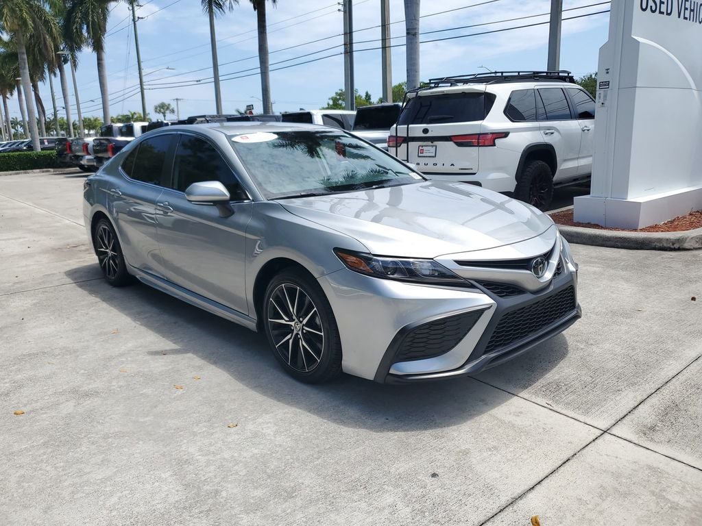 2024 Toyota Camry SE