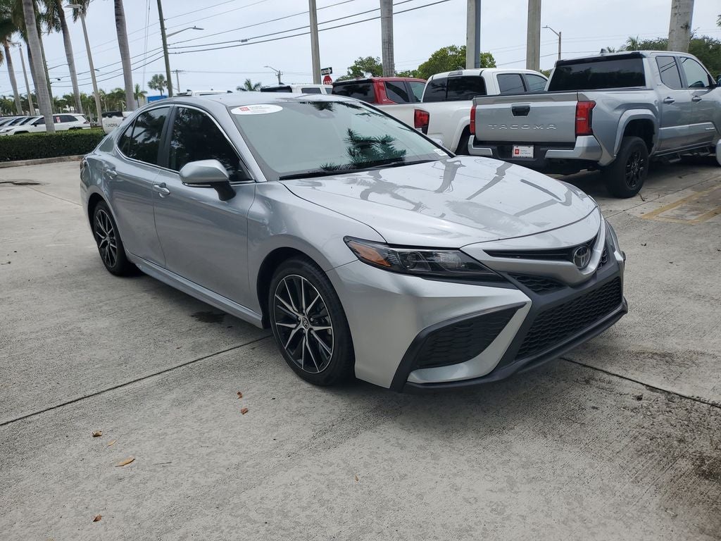 2024 Toyota Camry SE