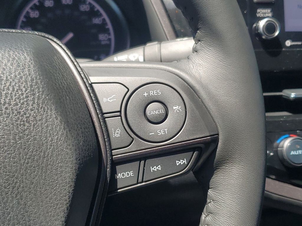 2024 Toyota Camry Hybrid SE