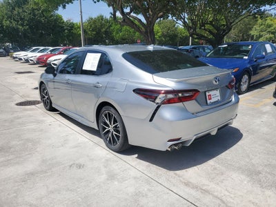 2024 Toyota Camry Hybrid SE